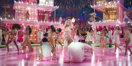 barbie_frame_42.webp