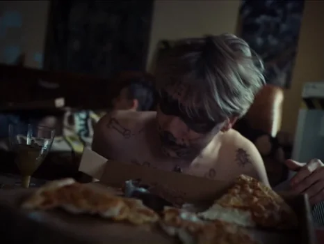 beabadoobee___last_day_on_earth_official_video_frame_57.webp