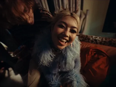 beabadoobee___last_day_on_earth_official_video_frame_64.webp