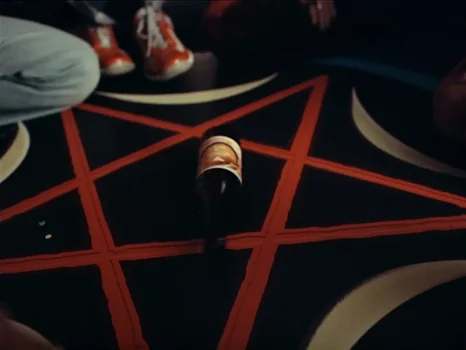 beabadoobee___last_day_on_earth_official_video_frame_82.webp