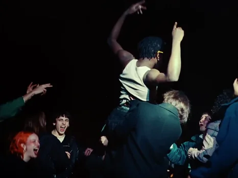 beabadoobee___last_day_on_earth_official_video_frame_85.webp