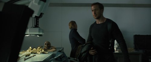 blade_runner_2049_frame_1739044383.684115.jpg