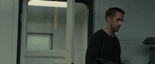 blade_runner_2049_frame_1739044384.4167202.webp