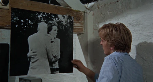 blow-up_frames_frame_221.webp