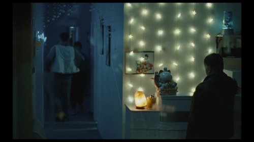 blue_sun_palace_frames_frame_143.jpg