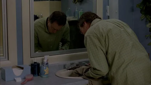 breaking_bad_frames_s1e4_frame_50.webp