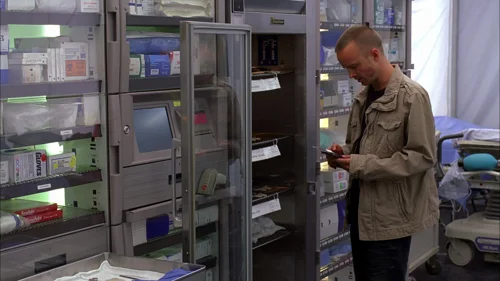 breaking_bad_frames_s4e11_frame_25.webp