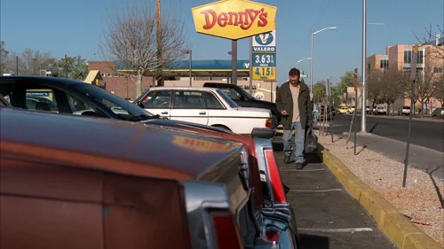 breaking_bad_frames_s5e1_frame_11.webp