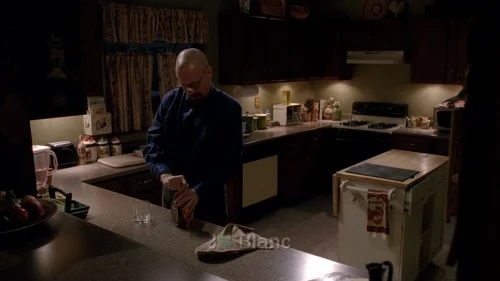 breaking_bad_frames_s5e1_frame_19.webp