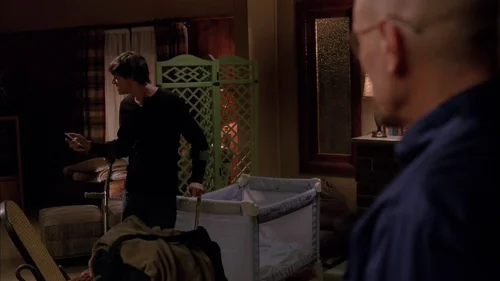 breaking_bad_frames_s5e1_frame_25.webp