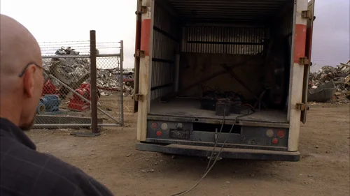 breaking_bad_frames_s5e1_frame_76.webp