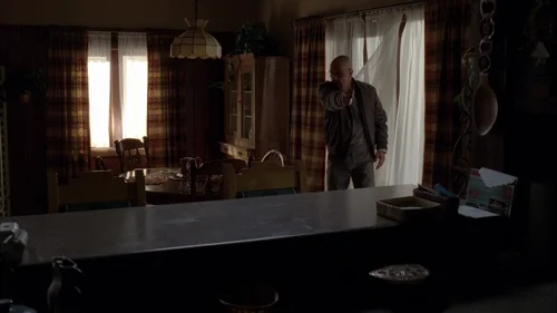 breaking_bad_frames_s5e12_frame_4.webp