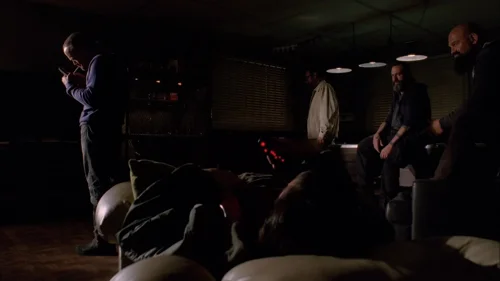 breaking_bad_frames_s5e16_frame_129.webp