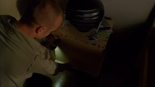 breaking_bad_frames_s5e2_frame_25.webp