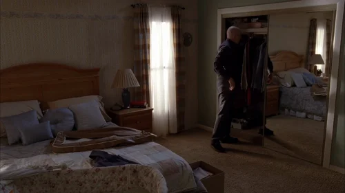 breaking_bad_frames_s5e3_frame_13.webp