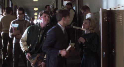 catch_me_if_you_can_frame_1739052520.7062962.jpg