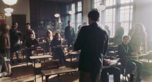 catch_me_if_you_can_frame_1739052520.987176.jpg