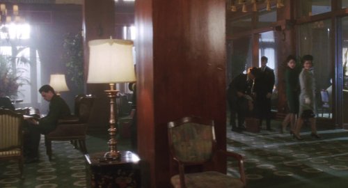 catch_me_if_you_can_frame_1739052526.721893.jpg
