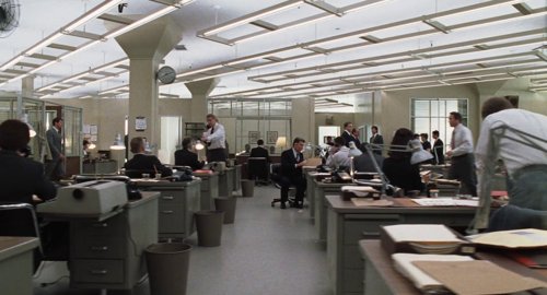catch_me_if_you_can_frame_1739052557.0388117.jpg