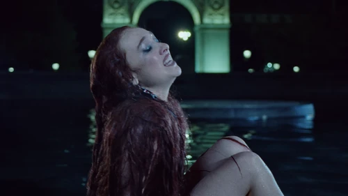chappell_roan___the_subway_official_music_video_frame_100.webp