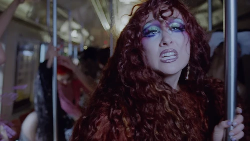 chappell_roan___the_subway_official_music_video_frame_110.webp