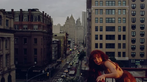 chappell_roan___the_subway_official_music_video_frame_121.webp