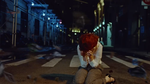chappell_roan___the_subway_official_music_video_frame_124.webp