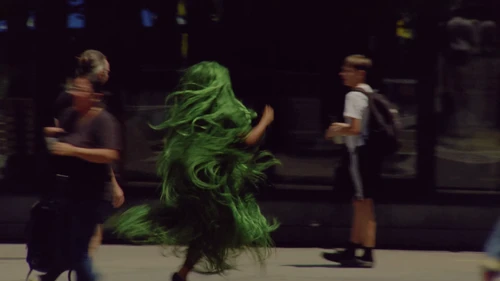 chappell_roan___the_subway_official_music_video_frame_15.webp