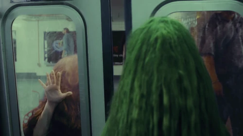 chappell_roan___the_subway_official_music_video_frame_20.webp