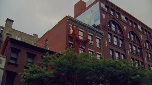 chappell_roan___the_subway_official_music_video_frame_33.webp