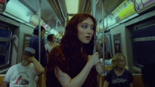 chappell_roan___the_subway_official_music_video_frame_39.webp