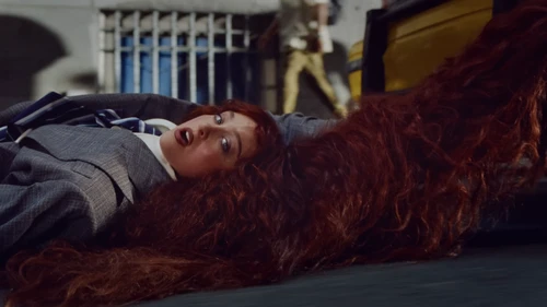 chappell_roan___the_subway_official_music_video_frame_52.webp