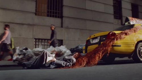 chappell_roan___the_subway_official_music_video_frame_55.webp