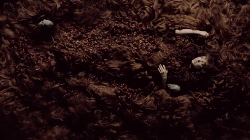chappell_roan___the_subway_official_music_video_frame_57.webp