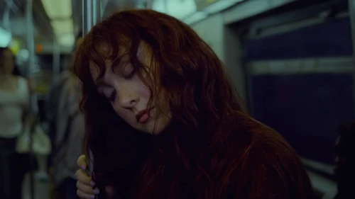 chappell_roan___the_subway_official_music_video_frame_59.webp