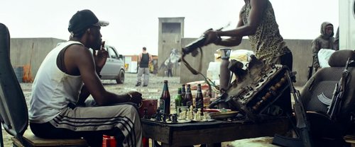 chappie_frames_frame_13.jpg