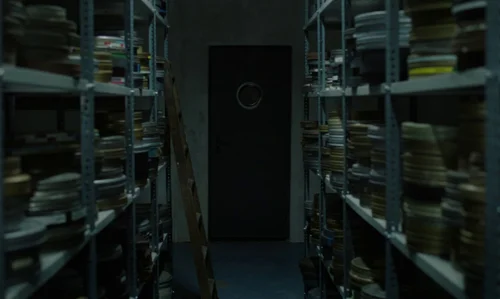 close_your_eyes_frame_1739922098.6351702.webp