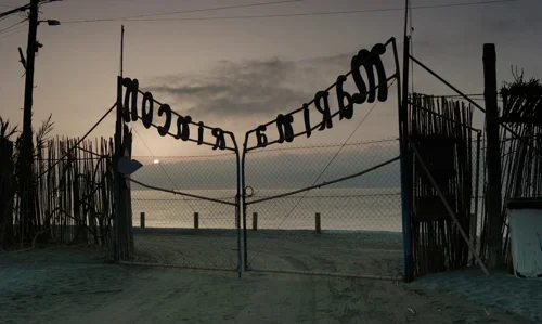 close_your_eyes_frame_1739922270.6373563.webp