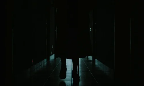 close_your_eyes_frame_1739922447.5172045.webp