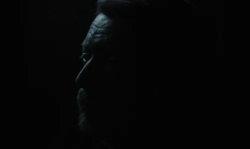 close_your_eyes_frame_1739922502.4592998.webp