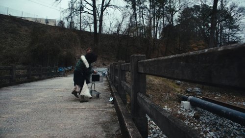 d4vd_-_one_more_dance_(official_video)_frame_106.0.jpg