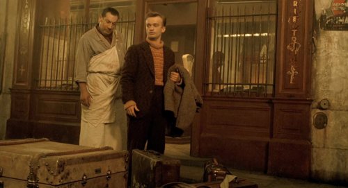 delicatessen_frames_frame_19.jpg
