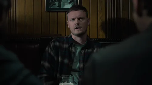 dept._q_frames_s1e7_frame_64.webp