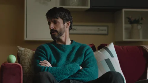 dept._q_frames_s1e1_frame_40.webp