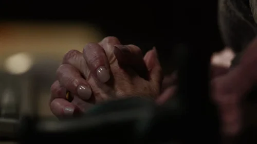 dept._q_frames_s1e2_frame_103.webp