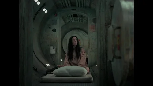 dept._q_frames_s1e2_frame_115.webp