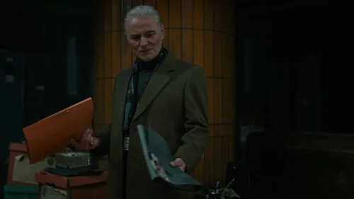 dept._q_frames_s1e2_frame_124.webp