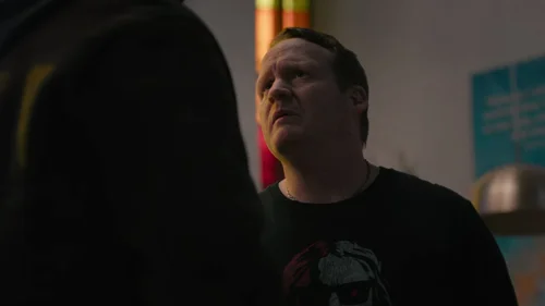 dept._q_frames_s1e2_frame_24.webp