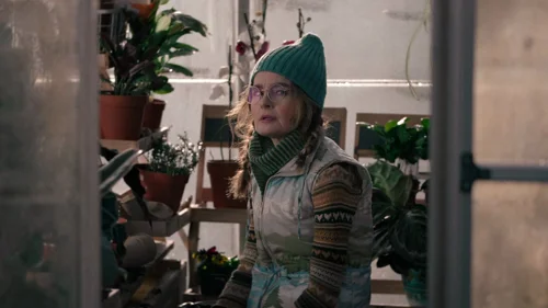 dept._q_frames_s1e2_frame_52.webp
