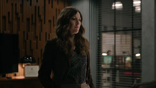 dept._q_frames_s1e3_frame_131.webp